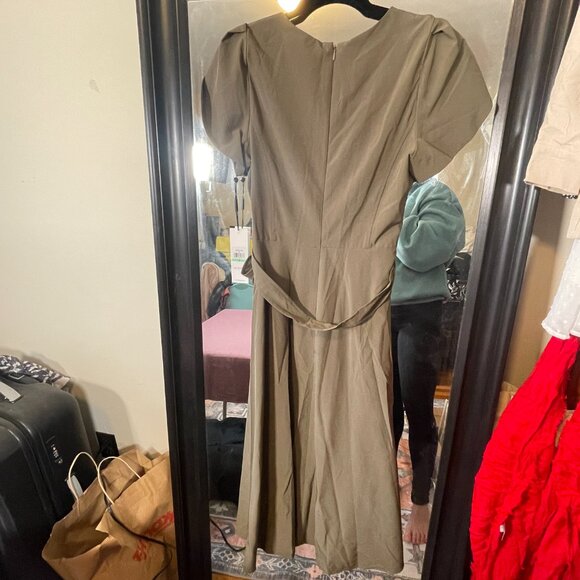 NWT - Calvin Klein Tulip Sleeve A-Line Dress in Green with waist tie - Size 8 - Picture 7 of 7